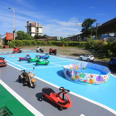 羅東鎮 Dania Garden Bed & Breakfast エクステリア 写真