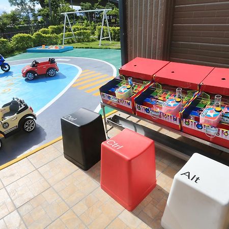 羅東鎮 Dania Garden Bed & Breakfast エクステリア 写真