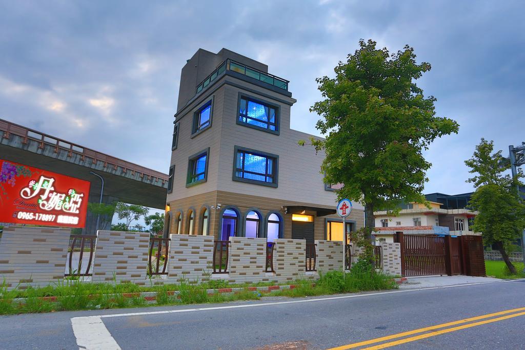 羅東鎮 Dania Garden Bed & Breakfast エクステリア 写真