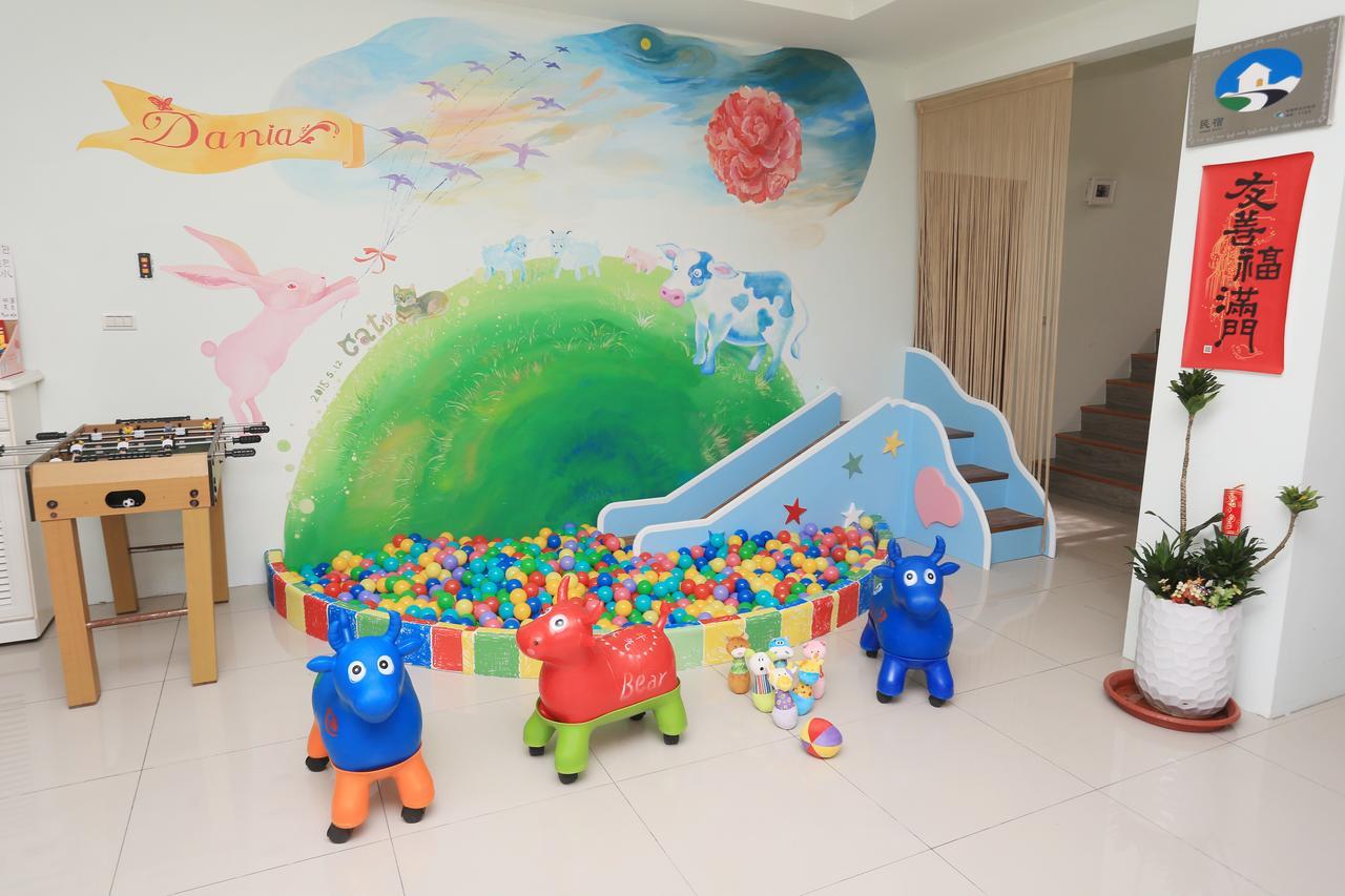 羅東鎮 Dania Garden Bed & Breakfast エクステリア 写真